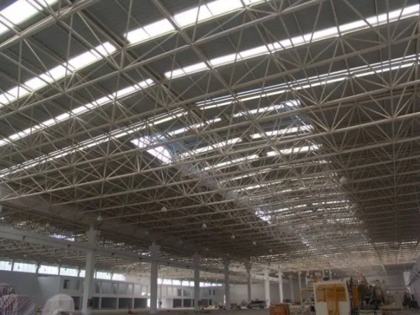 临夏网架工程施工中需要注意哪些事项?